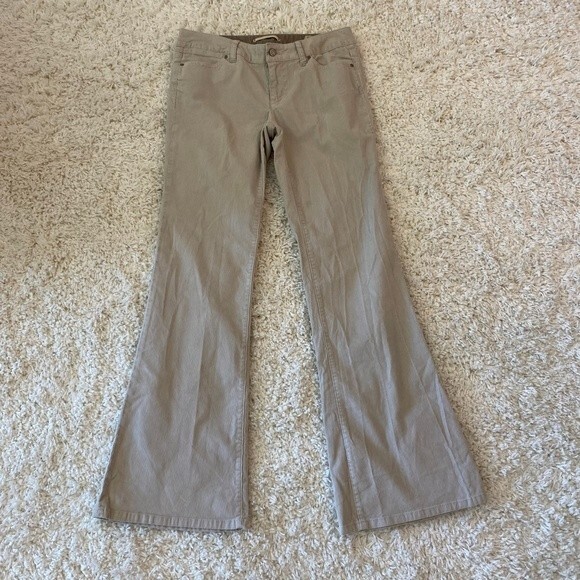 Gap Jeans Limited Edition Women's Corduroy Pants. Wide Leg. Color: Chalk. Size 8 - Picture 8 of 11